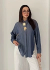 Büyük İğne Tokalı Denim Gömlek