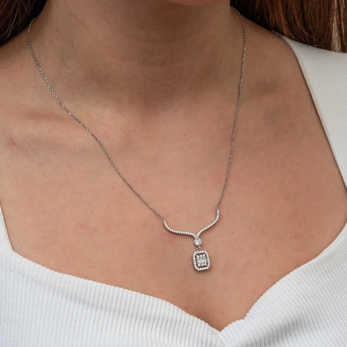 Kadın Gümüş Baget Taşlı Gerdanlık Model Kadın Kolye