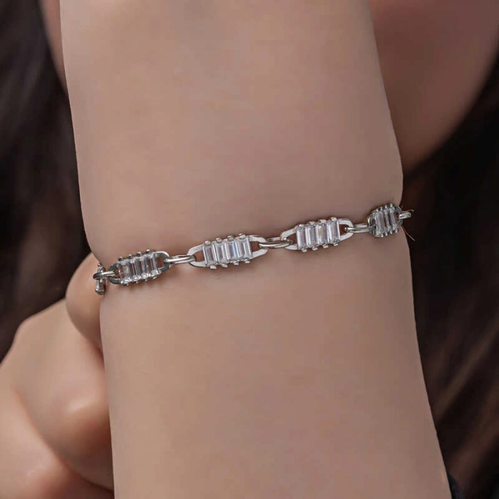 Kadın Gümüş Baget Taşlı Kadın Bileklik