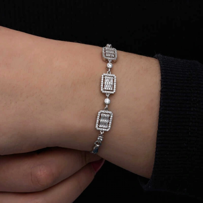 Kadın ​Gümüş Baget Taşlı Kadın Bileklik