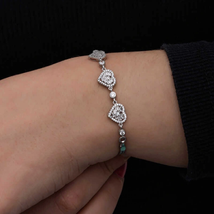 Kadın ​Gümüş Baget Taşlı Kalp Kadın Bileklik