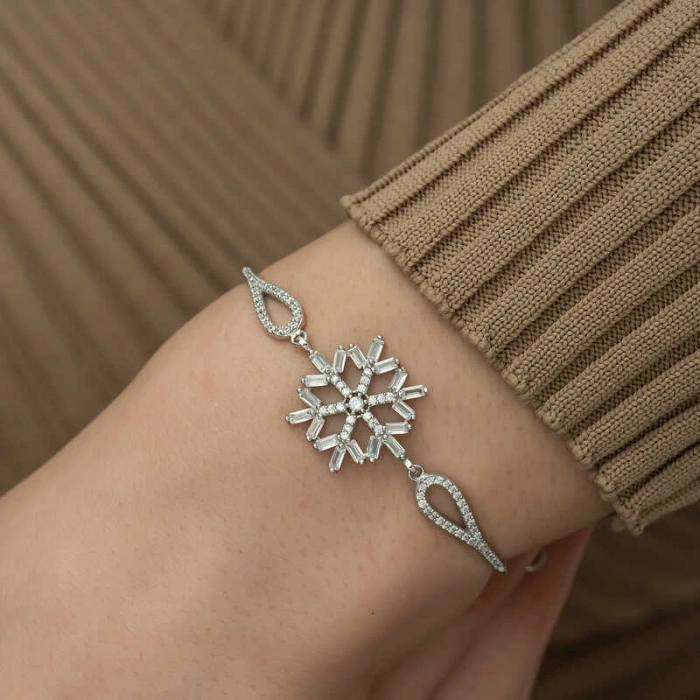 Kadın ​Gümüş Baget Taşlı Kar Tanesi Bileklik