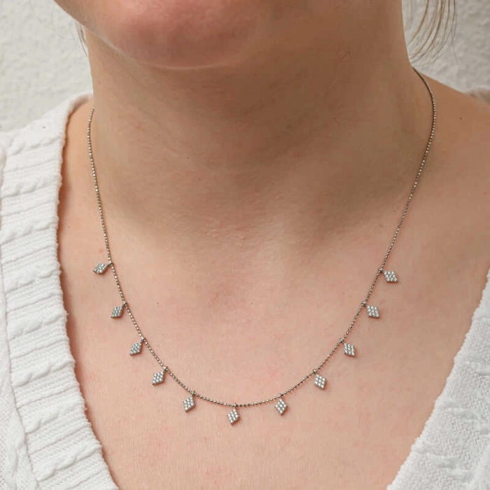 Kadın Gümüş Baklava Kesim Şans Kadın Kolye