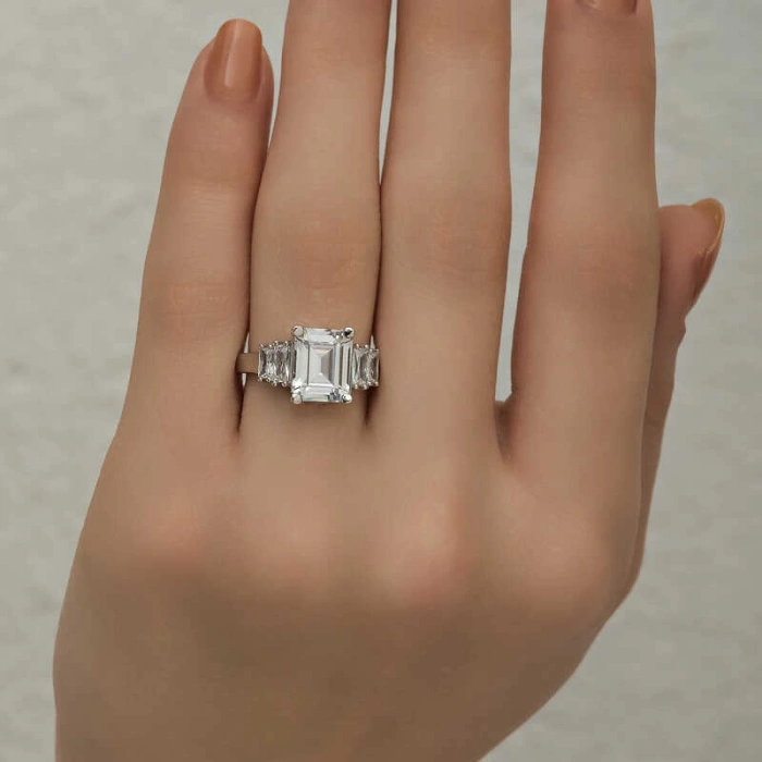 Kadın Gümüş Beyaz Baget Taşlı Bayan Yüzük