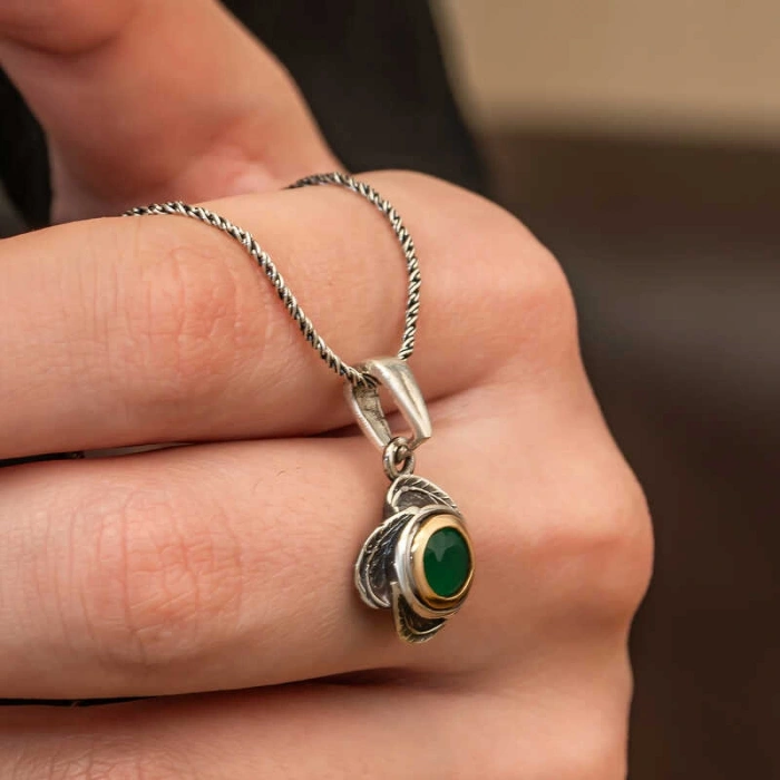 Kadın Gümüş Çiçek Desenli Otantik Kadın Kolye