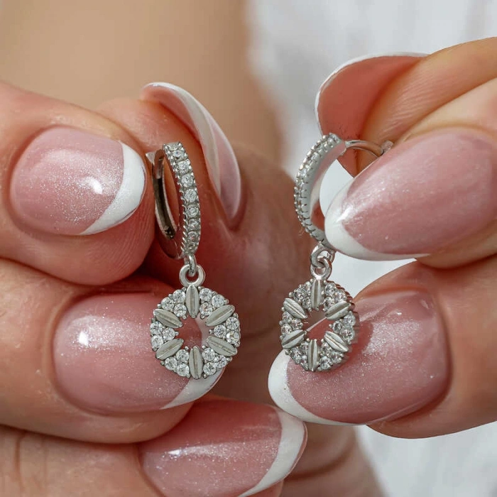 Kadın Gümüş Geometrik Desenli Kadın Küpe