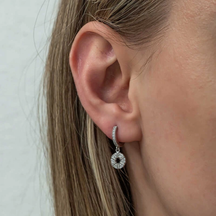 Kadın Gümüş Geometrik Desenli Kadın Küpe