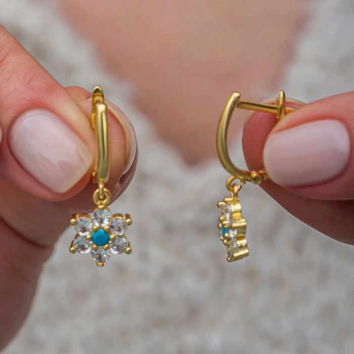 Kadın Gümüş Mavi Taşlı Gold Çiçek Kadın Küpe