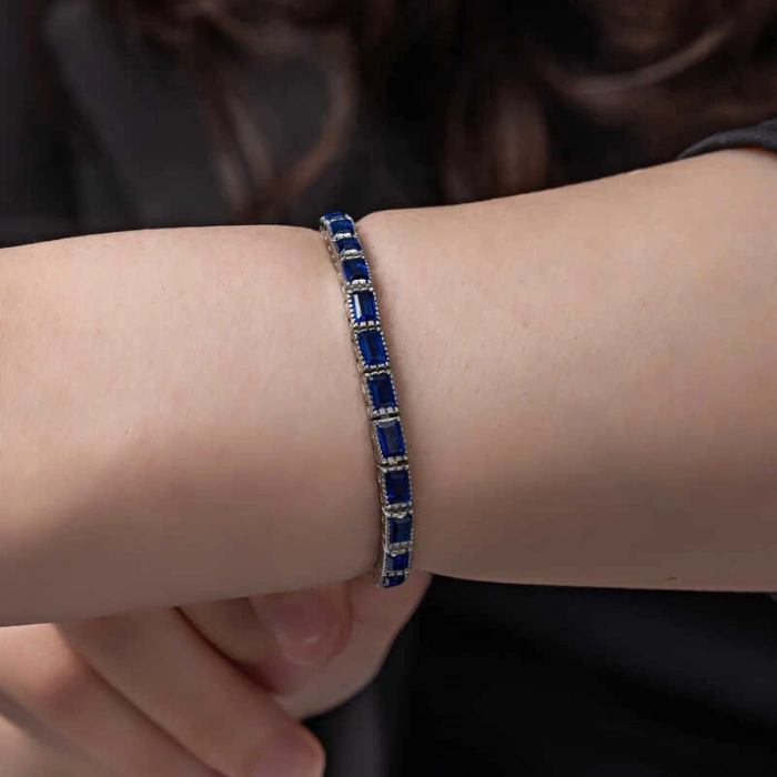 Kadın Gümüş Mavi Taşlı Su Yolu Kadın Bileklik