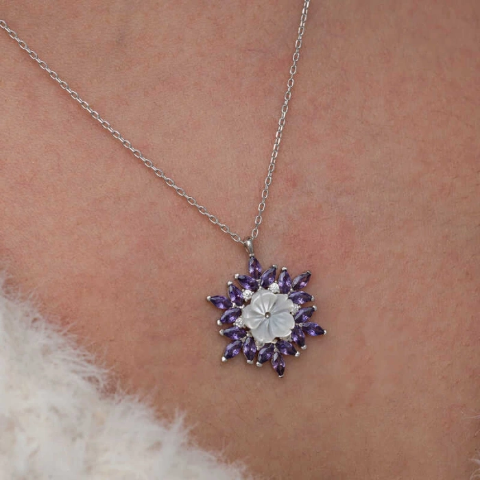 Kadın Gümüş Mor Lotus Desenli Çiçek Kadın Kolye