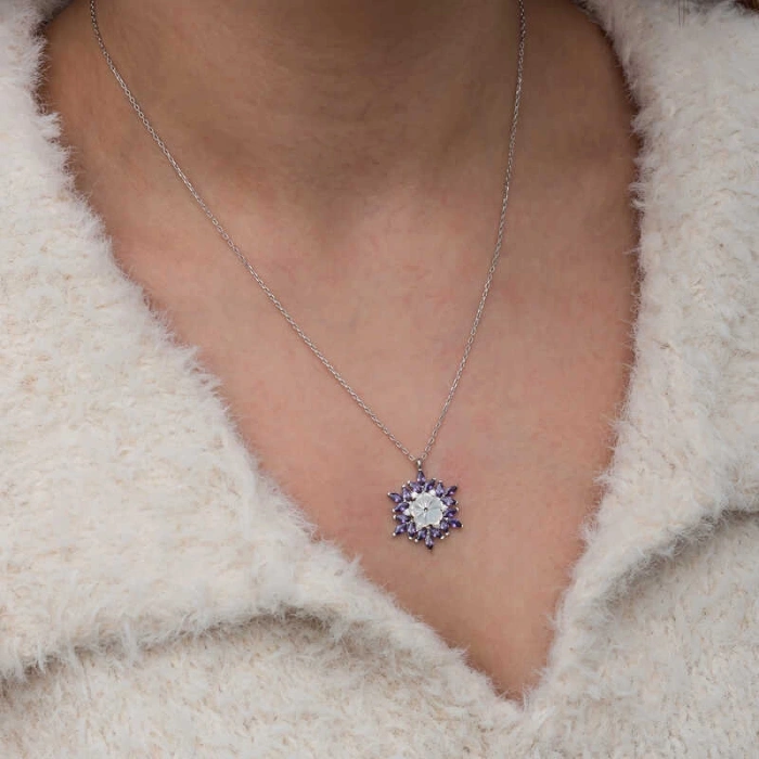 Kadın Gümüş Mor Lotus Desenli Çiçek Kadın Kolye