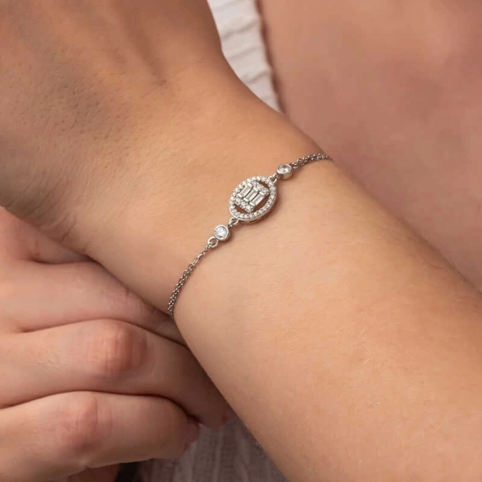 Kadın Gümüş Oval Baget Taşlı Kadın Bileklik