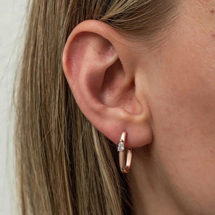 Kadın Gümüş Oval Damla Taşlı Kadın Küpe