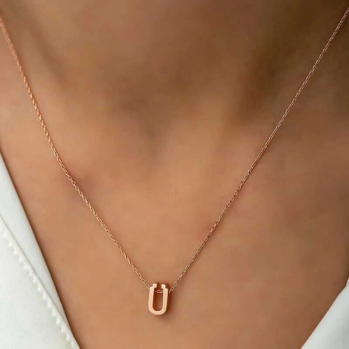 Kadın Gümüş Rose 3 Boyutlu Ü Harf Bayan Kolye