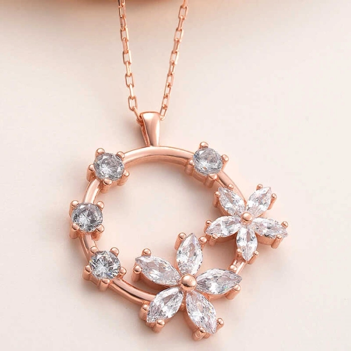 Kadın Gümüş Rose Beyaz Çiçek KadIn Kolye