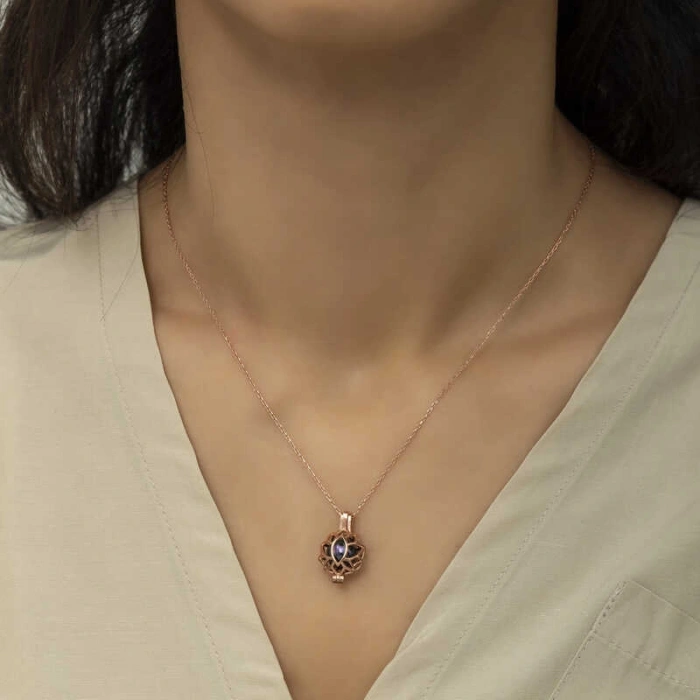 Kadın Gümüş Rose Kafesli Lotus Bayan Kolye