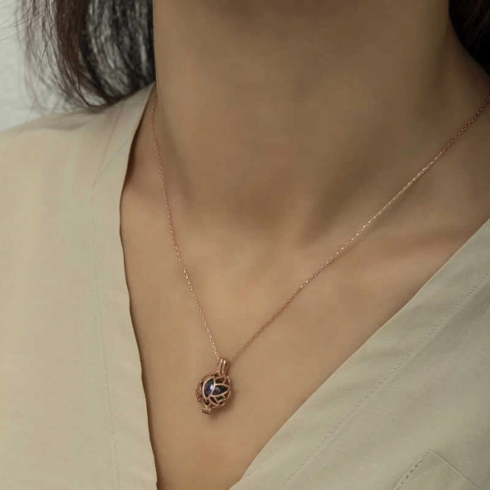 Kadın Gümüş Rose Kafesli Lotus Bayan Kolye