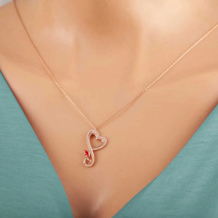 Kadın Gümüş Rose Kalpli Kelebek Kadın Kolye