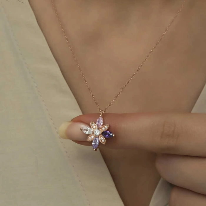 Kadın Gümüş Rose Mix Taşlı Umut Çiçeği Kolye