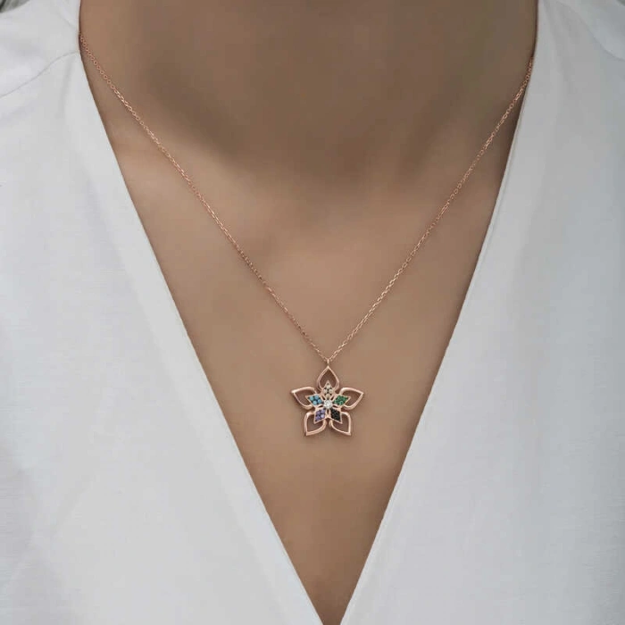 Kadın ​Gümüş Rose Renkli Taşlı Çiçek Kadın Kolye