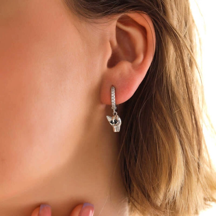 Kadın ​Gümüş Sallantılı Kaplan Figürlü Kadın Küpe