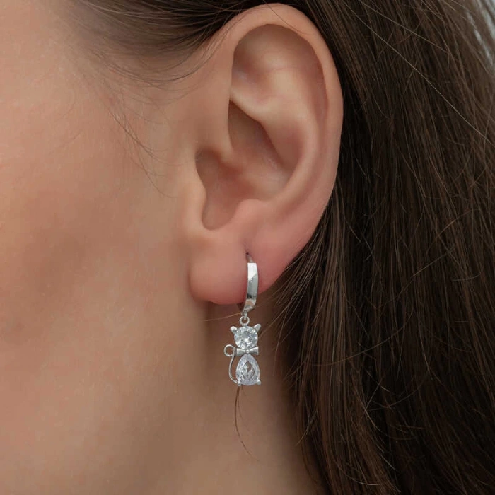 Kadın Gümüş Sallantılı Kedi Kadın Küpe