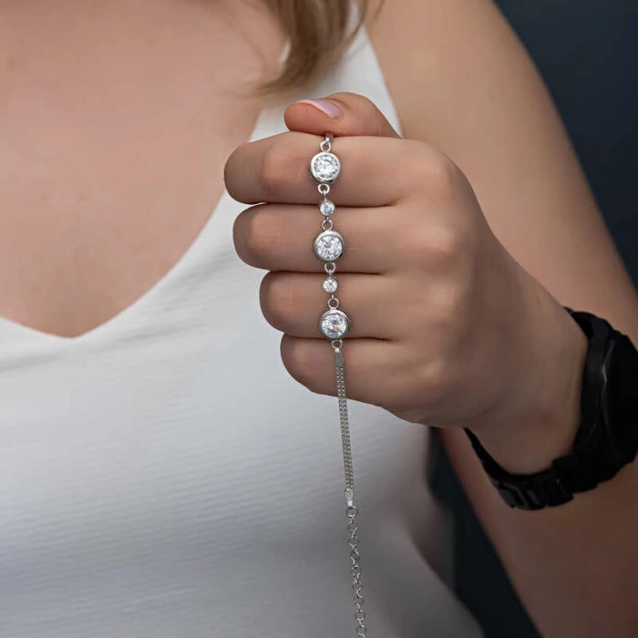 Kadın Gümüş Yuvarlak Taşlı Kadın Bileklik