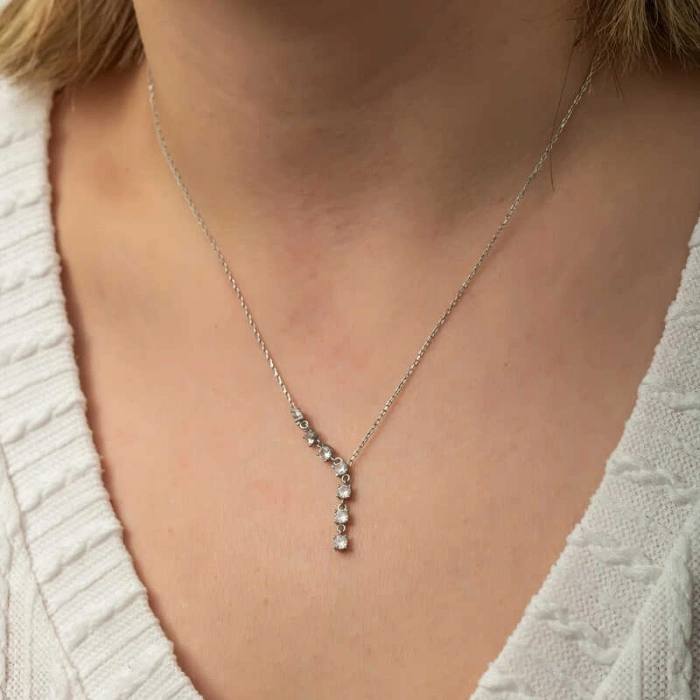 Kadın Gümüş Zirkon Sıra Taşlı Kadın Kolye