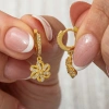 Kadın ​Gümüş Sallantılı Gold Çiçek Kadın Küpe