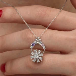Kadın Gümüş Beyaz Dönen Çiçek Kadın Kolye