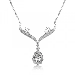 Kadın Gümüş Beyaz Taşlı Madalyon  Bayan Kolye