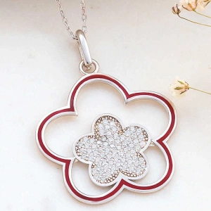 Kadın ​Gümüş Çiçek Desenli Kadın Kolye