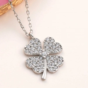 Kadın Gümüş Dört Yapraklı Yonca Kadın Kolye