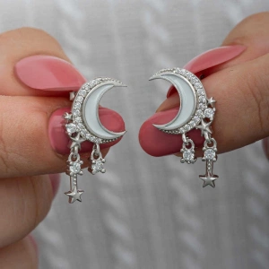 Kadın Gümüş Sallantılı Ay Yıldız Kadın Küpe