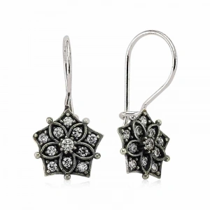 Kadın Gümüş Sallantılı Çiçek Küpe