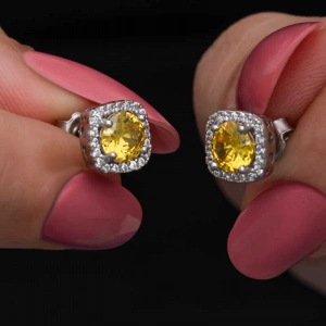 Kadın Gümüş Sarı Baget Taşlı Çivili Kadın Küpe