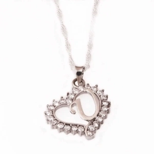 Kadın Gümüş U Harfi Kalpli Bayan Kolye