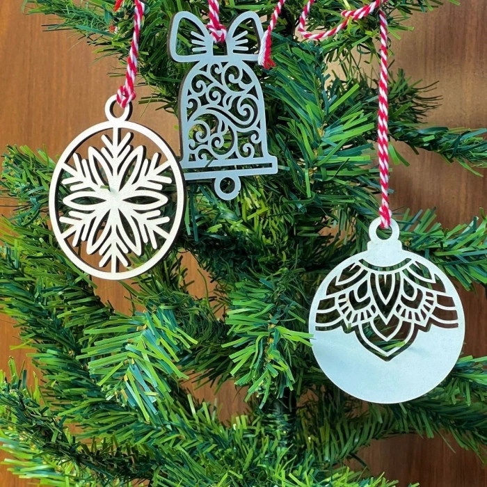 10 Parça Kırmızı Beyaz İpli Karışık Model Ahşap Yılbaşı Ağaç Süsü (4172)