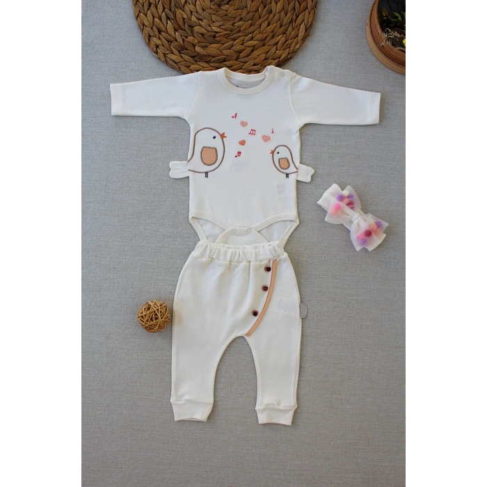 3-6 6-9 9-12 Ay Şarkıcı Kuşlar Nakışlı Bandanalı Uzun Kollu Zıbınlı 3lü Kız Bebek Takımı Ekru