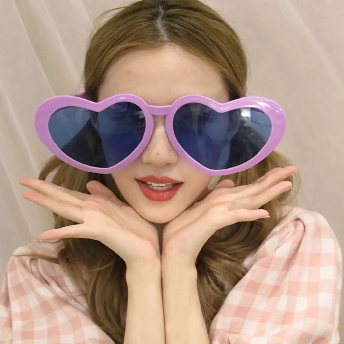 Büyük Kalp Parti Gözlüğü Karışık 12 Adet (4172)