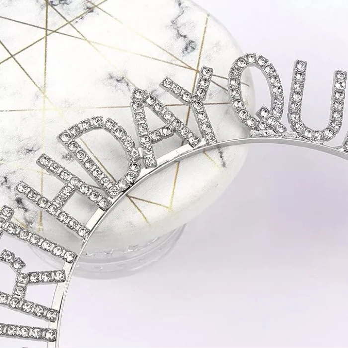 Gümüş Renk Kristal Taşlı Parlak Birthday Queen Yazılı Kraliçe Taç 16x17 Cm (4172)