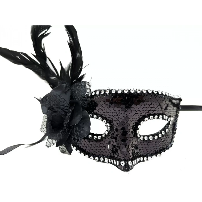 Siyah Renk Yandan Tüylü Güllü Gümüş Taşlı Pullu Maske 20x22 Cm (4172)