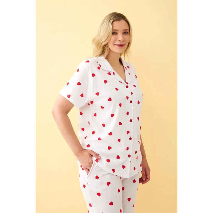 venüsshopping- Kadın Beyaz Kırmızı Kalp Desenli Önden Düğmeli Büyük Beden Pijama Takımı