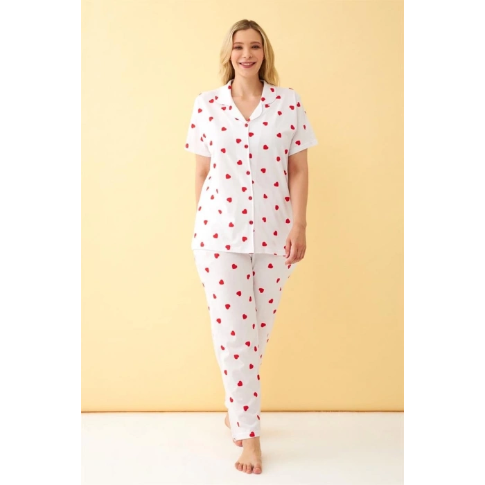 venüsshopping- Kadın Beyaz Kırmızı Kalp Desenli Önden Düğmeli Büyük Beden Pijama Takımı