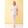 venüsshopping- Kadın Beyaz Kırmızı Kalp Desenli Önden Düğmeli Büyük Beden Pijama Takımı