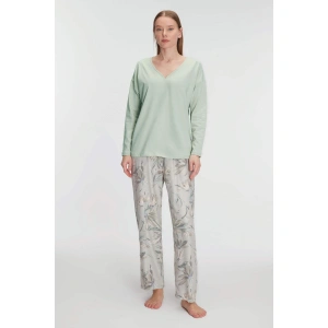 Uzun Kol V Yaka Pijama Takımı
