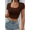 Kadın Kahverengi Yarım Kol Düz Yaka Crop Top Bluz