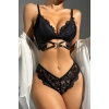 Kadın Siyah Kalp Tokalı Çapraz Lastik Detaylı Dantel İç Çamaşır Takımı