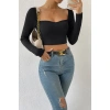 Kadın Siyah Uzun Kol Göğüs Dekolteli Şık Crop Top Bluz