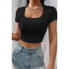 Kadın Siyah Yarım Kol Düz Yaka Crop Top Bluz